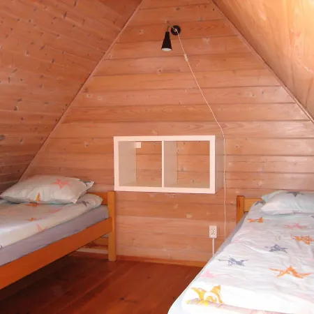 Na 102 Lodge